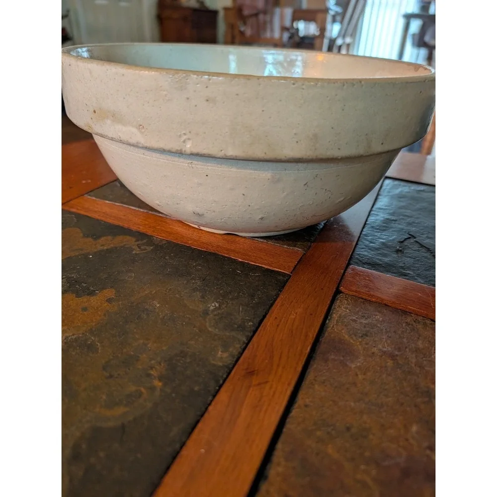 VINTAGE  POTTERY SET OF 4 NESTING Crock STONEWARE BOWLS.Wide Band. Primitive
